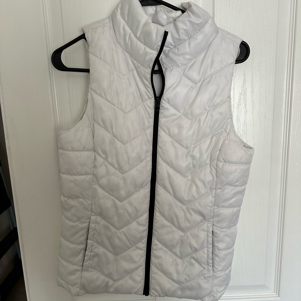 White puffer vest